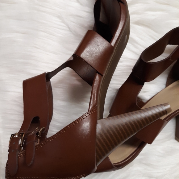 Liz Claiborne sandals - Picture 5 of 7